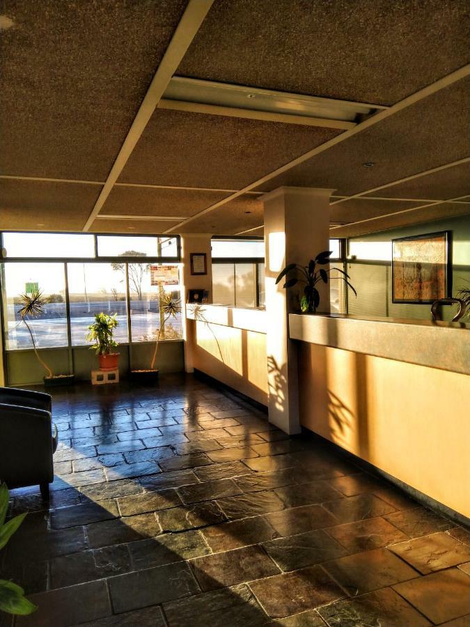 Highway One Motel Ceduna Exterior photo